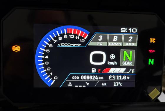 SUZUKI V-STROM 1050XT ABS SUZUKI V-STROM 1050XT ABS